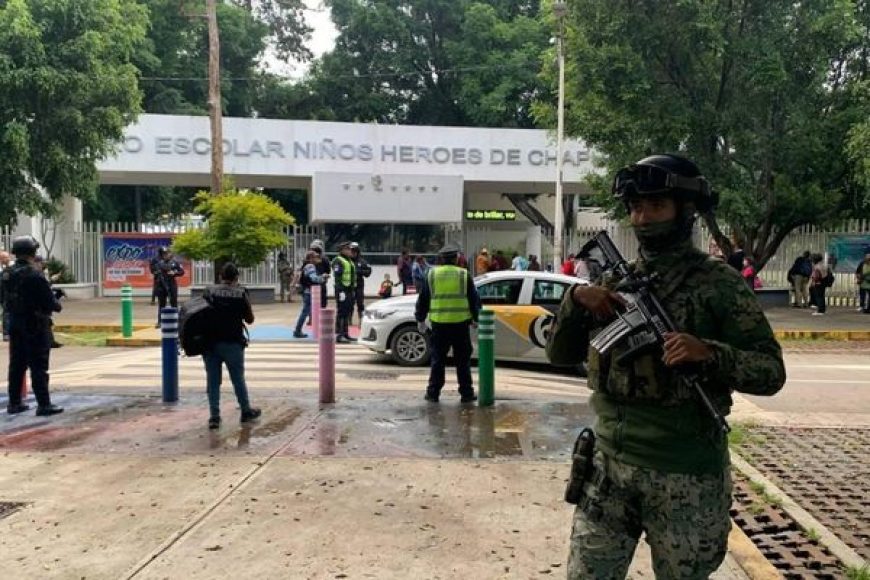 04 ESCUELA