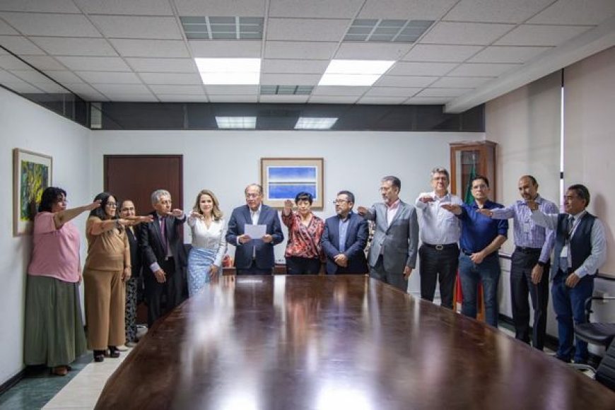 04 SECRETARIA