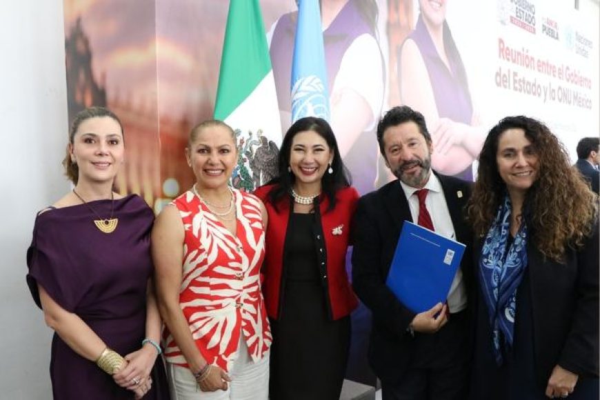06 MUJERES