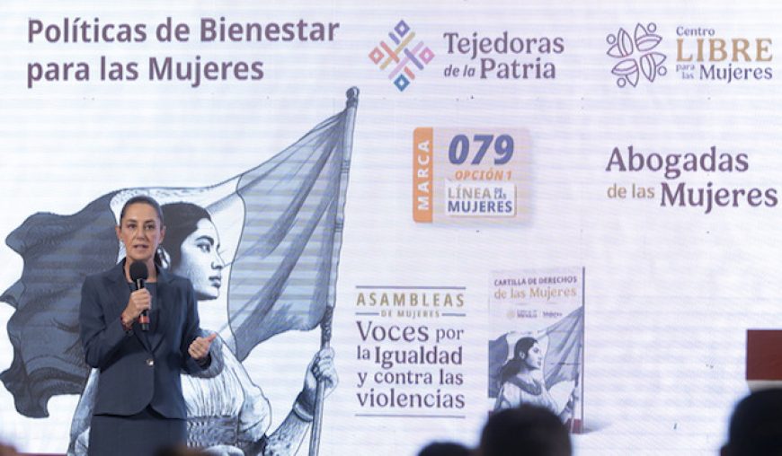 Cuauhtémoc, Ciudad de México, México, 23 de abril de 2025. 
La doctora Claudia Sheinbaum Pardo, presidenta Constitucional de los Estados Unidos Mexicanos en conferencia de prensa matutina “Las mañaneras del pueblo”, en el Salón Tesorería de Palacio Nacional. La acompañan Rosa Icela Rodríguez Velázquez, secretaria de Gobernación;Zoé Robledo Aburto, director general del Instituto Mexicano del Seguro, Social (IMSS); Ariadna Montiel Reyes, secretaria de Bienestar; Ernestina Godoy Ramos, consejera jurídica de la Presidencia; Miguel Elorza, coordinador de Infodemia; Minerva Citlalli Hernández, secretaria de las Mujeres y Arturo Fernando Zaldívar Lelo de Larrea, coordinador general de Política y Gobierno de la Presidencia de México. 
Foto: Presidencia