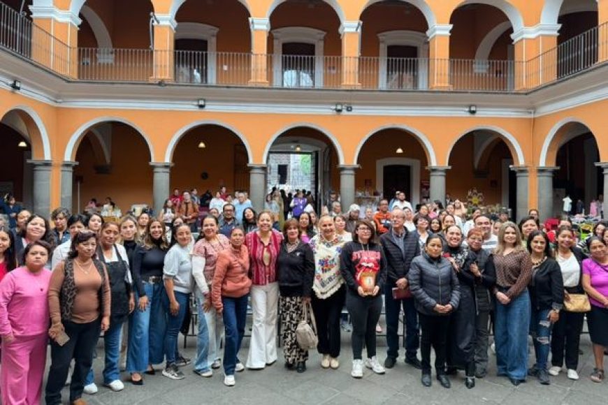 09 MUJERES