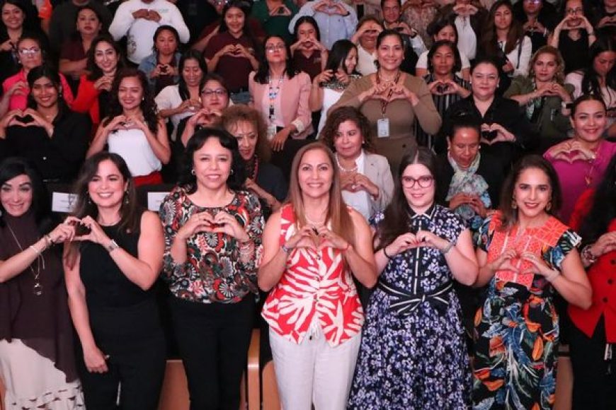 13 MUJERES