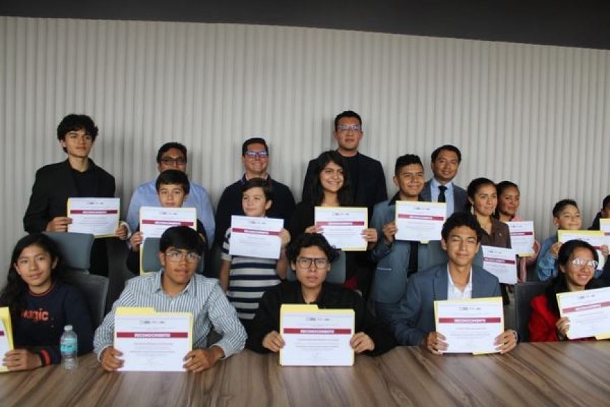 18 alumnos